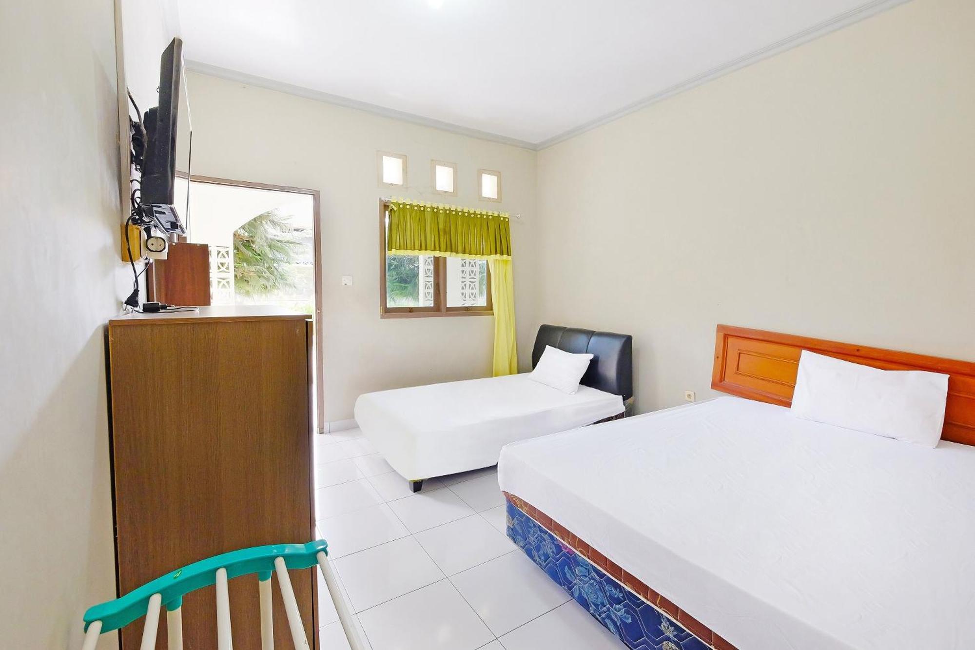Collection O 91046 Hotel Remaja Indah Masamba ภายนอก รูปภาพ