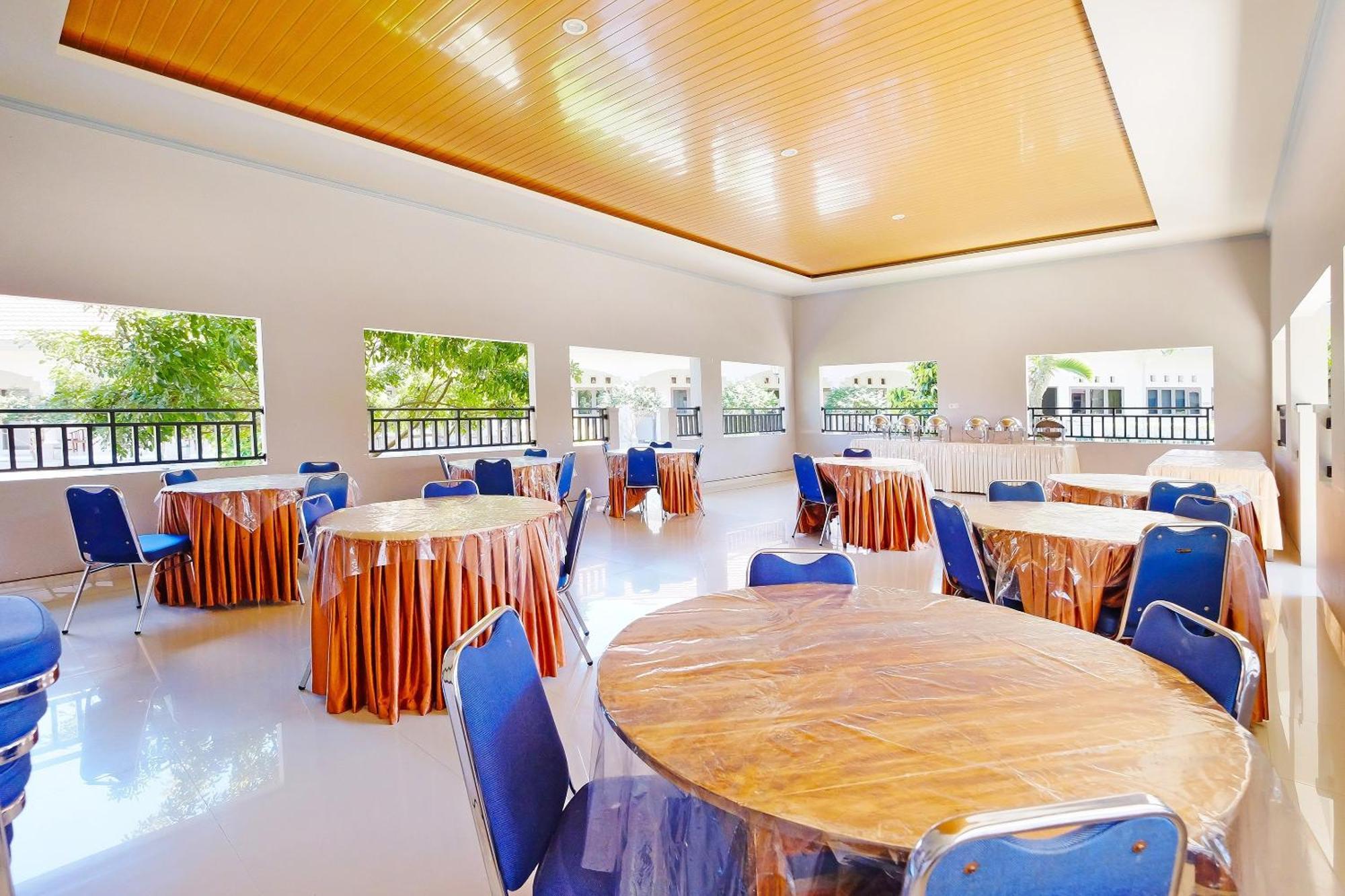 Collection O 91046 Hotel Remaja Indah Masamba ภายนอก รูปภาพ